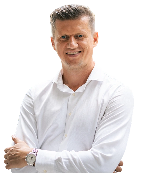Виктор, директор по продажам